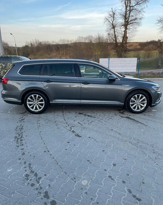 Volkswagen Passat cena 58000 przebieg: 368000, rok produkcji 2017 z Dzierzgoń małe 254